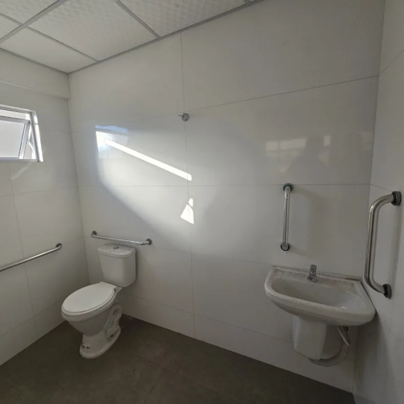  Sala Comercial à Venda no Centro!   