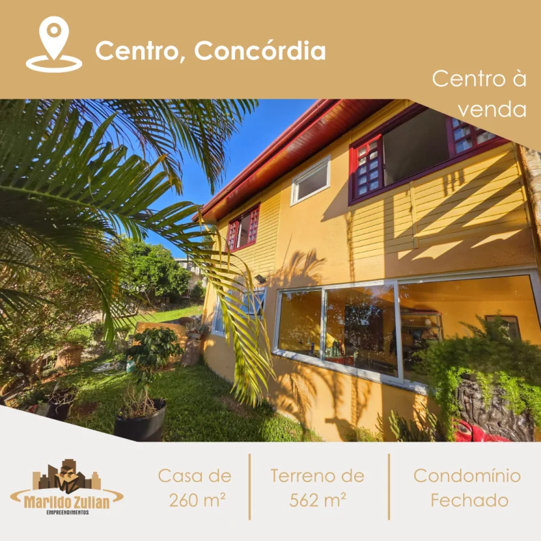 Casa com Visão da Cidade em Condomínio Fechado