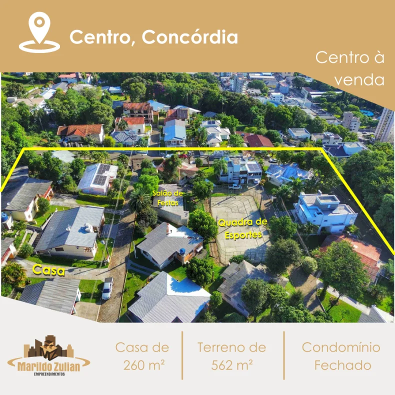 Casa com Visão da Cidade em Condomínio Fechado