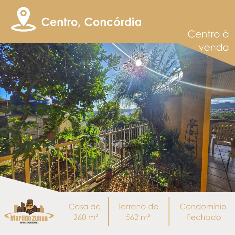 Casa com Visão da Cidade em Condomínio Fechado