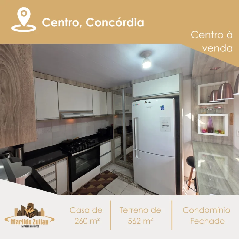 Casa com Visão da Cidade em Condomínio Fechado