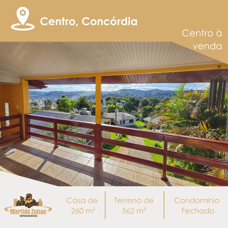 Casa com Visão da Cidade em Condomínio Fechado
