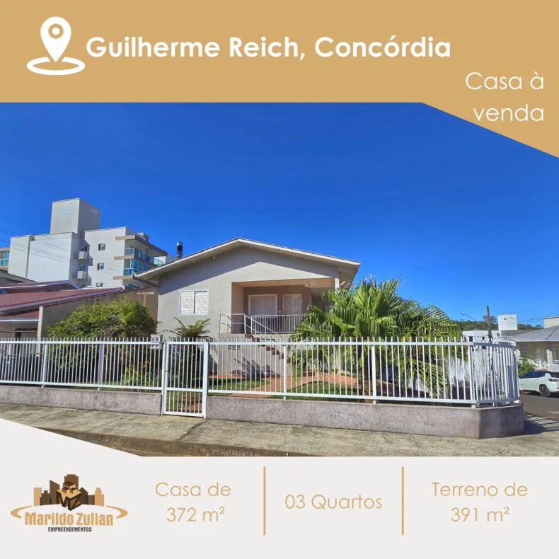 Casa de 2 Pavimentos em Terreno de Esquina