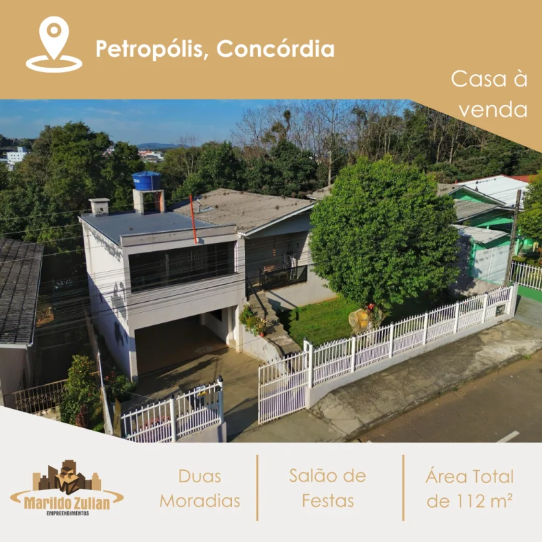 Casa com Duas Moradias à Venda – Bairro Petrópolis