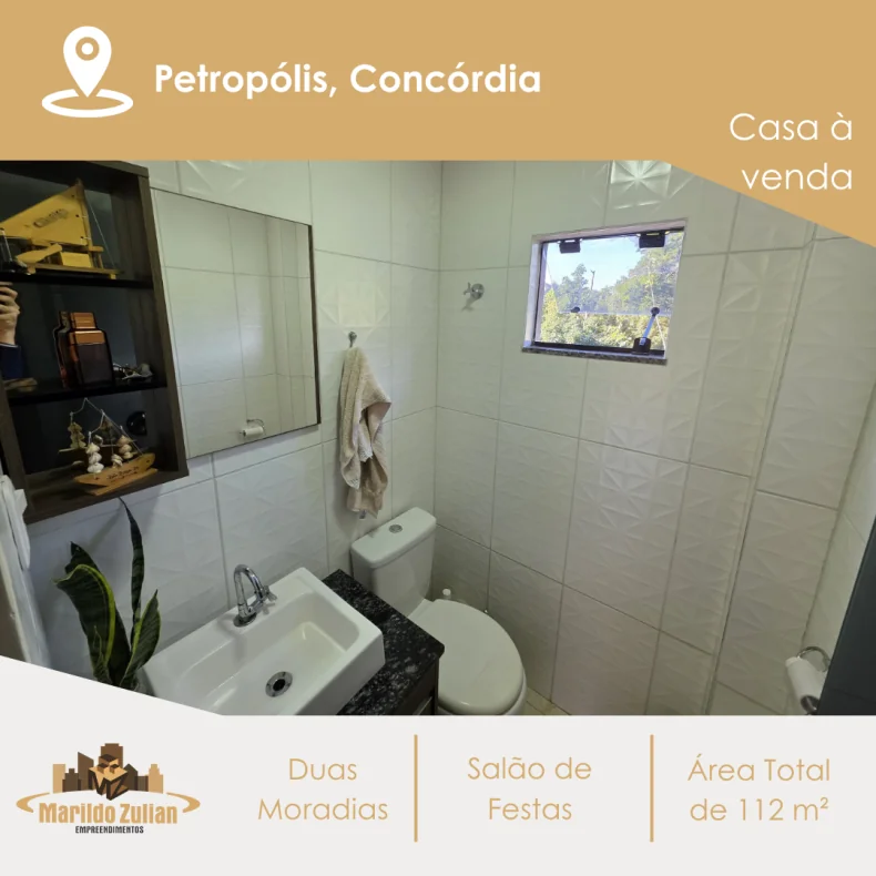 Casa com Duas Moradias à Venda – Bairro Petrópolis