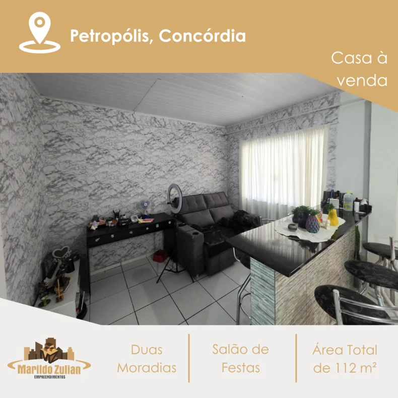 Casa com Duas Moradias à Venda – Bairro Petrópolis