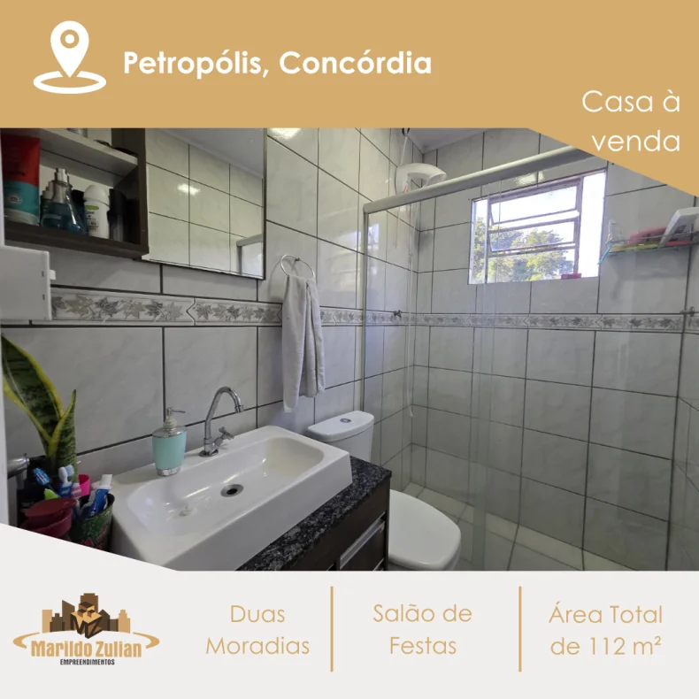 Casa com Duas Moradias à Venda – Bairro Petrópolis