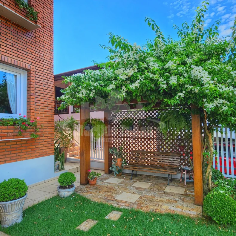Casa dos Sonhos no Bairro Salete! 