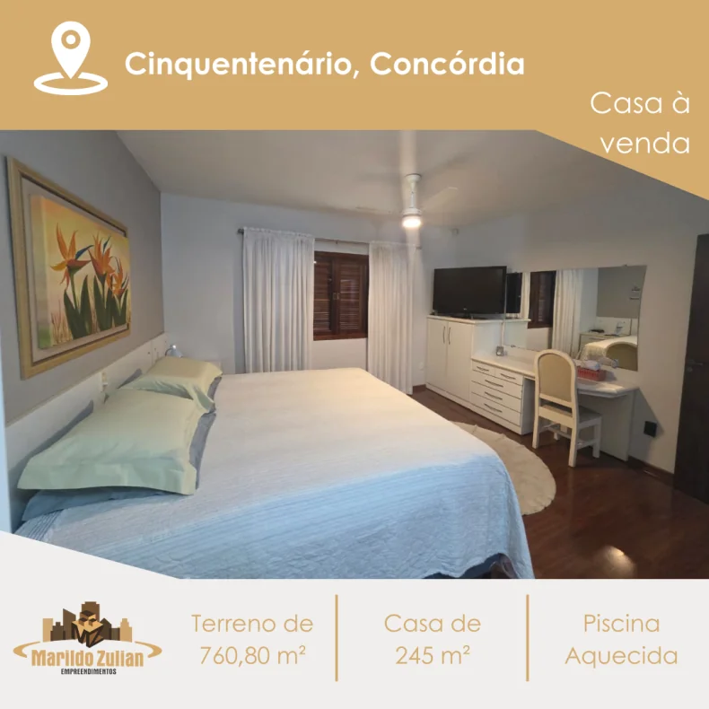Casa com Piscina à Venda
