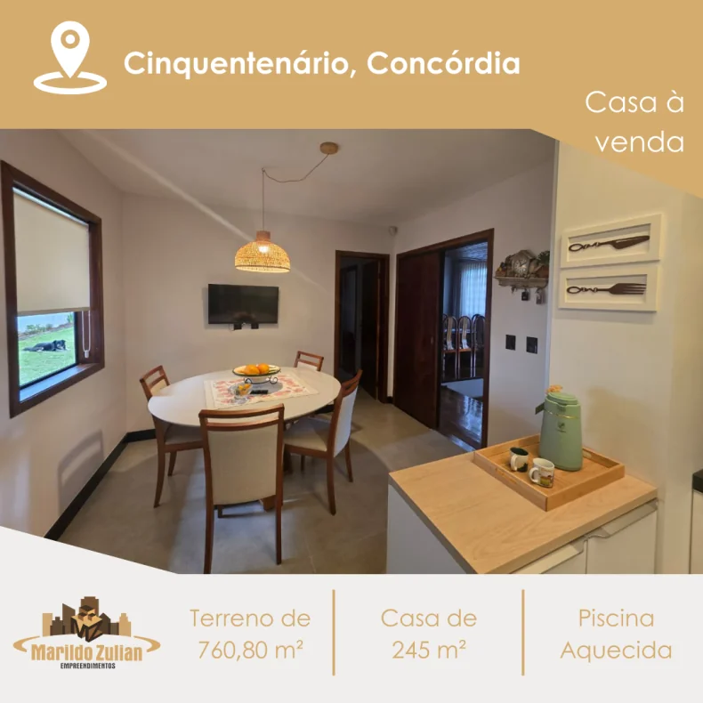Casa com Piscina à Venda