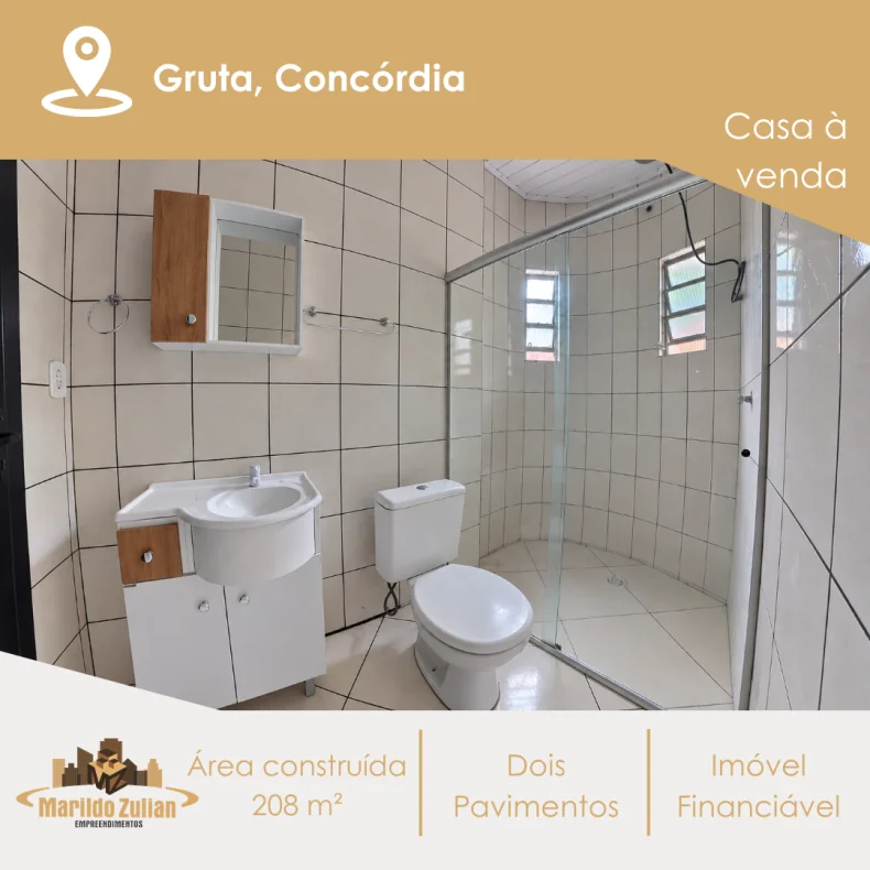 Casa com duas moradias independentes a venda 