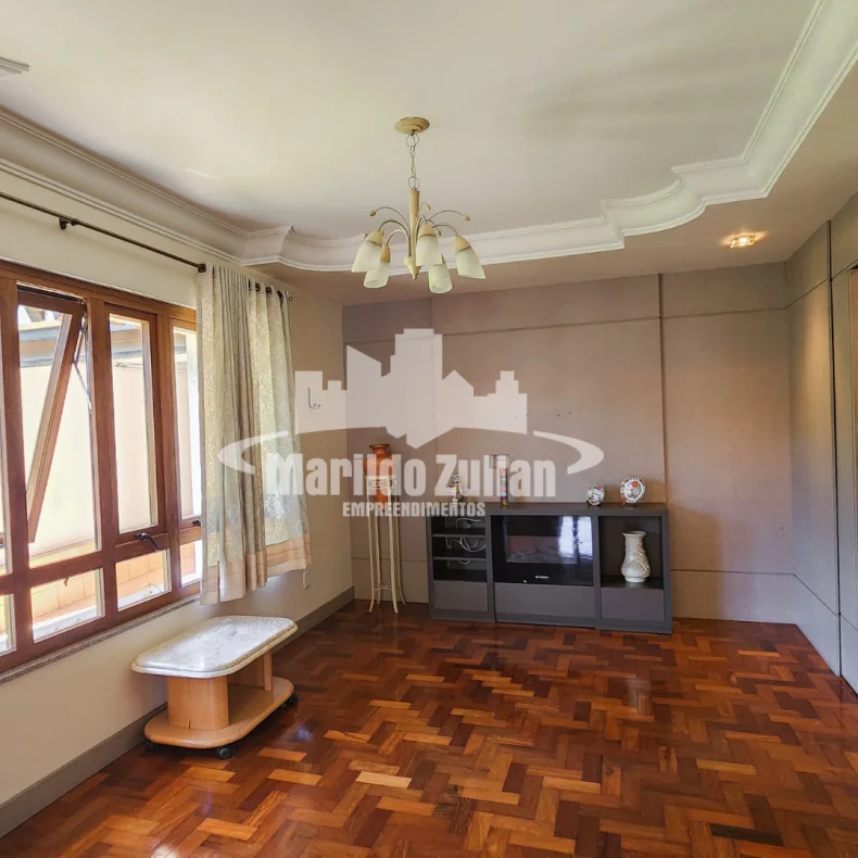 Casa de Alto Padrão no Jardim!